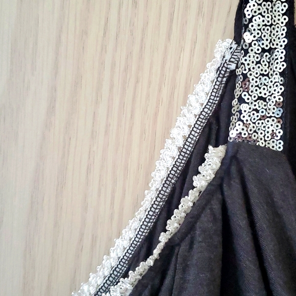 Drark grey cold Shoulder T-Shirt with bling - Picture 3 of 3